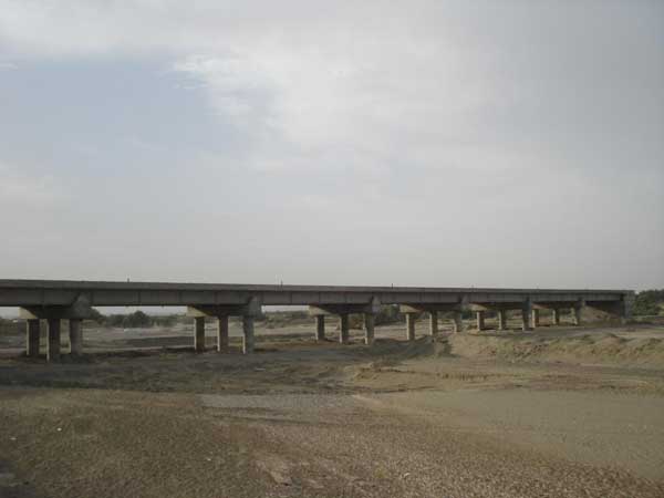 پروژه احداث پل بزرگ نموردیان واقع در ایرانشهر